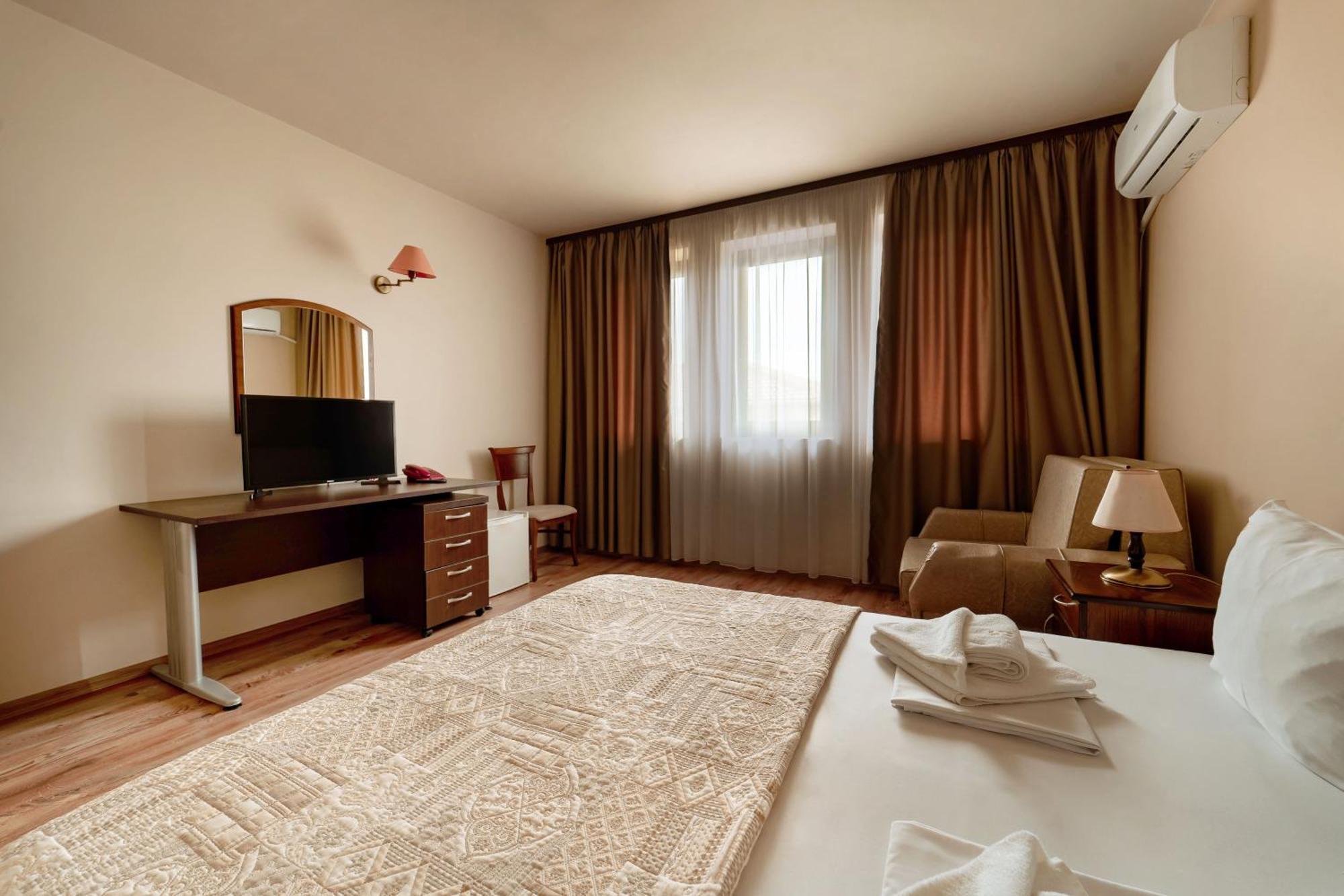 Hotel Winpalace Arbanasi Exterior photo
