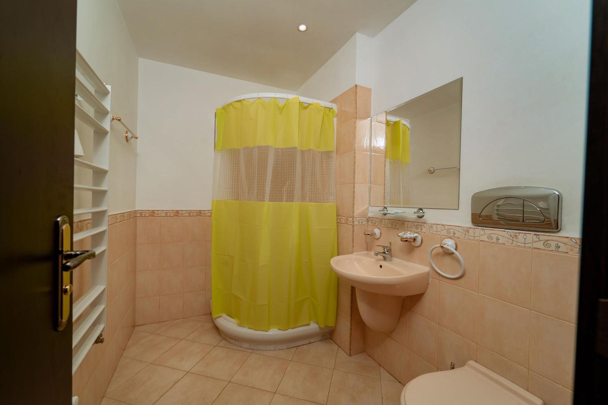 Hotel Winpalace Arbanasi Exterior photo